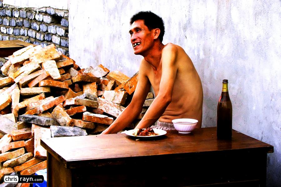 A day's meal in Shanghai's old town