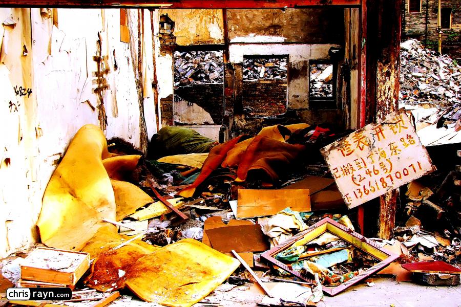 Relocation in Shanghai's old town