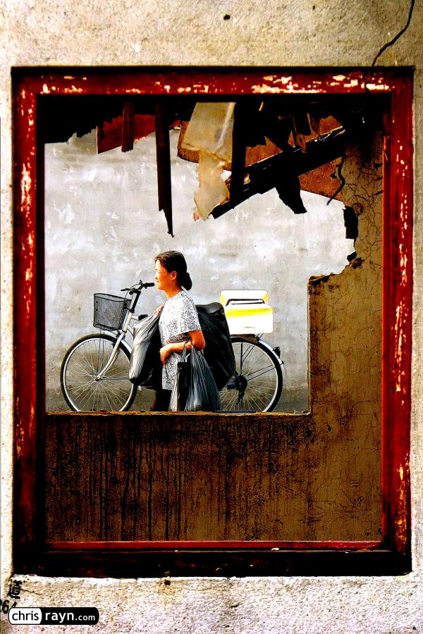 Looking through the relocation in Shanghai's old town